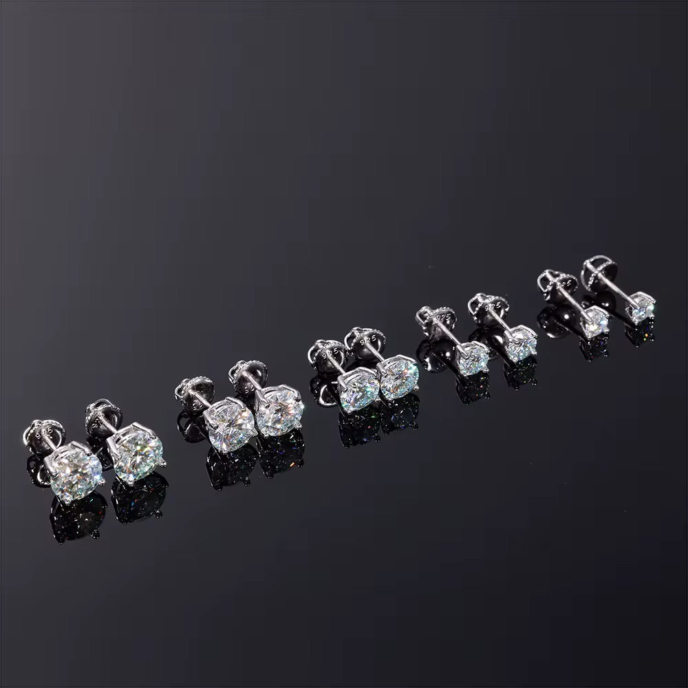 Round Moissanite Stud Earrings (Screwback)